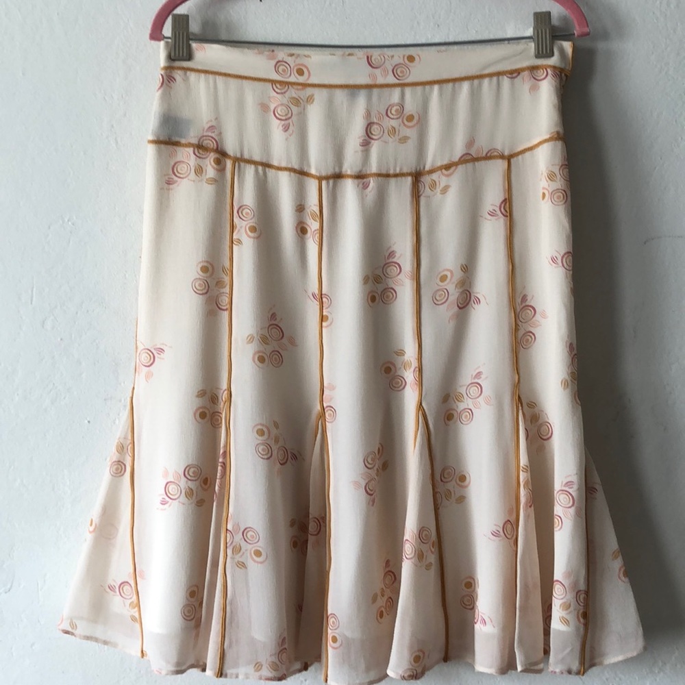 Marc Jacobs 100 % Silk Flounce Skirt Size 6